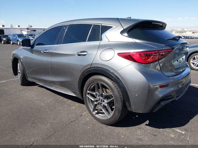 2017 INFINITI QX30 SPORT 3
