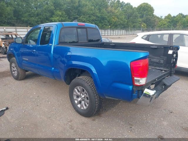 2017 TOYOTA TACOMA SR5 3