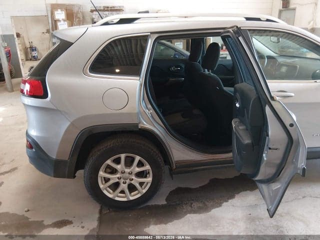 2018 JEEP CHEROKEE LATITUDE 4X4 8