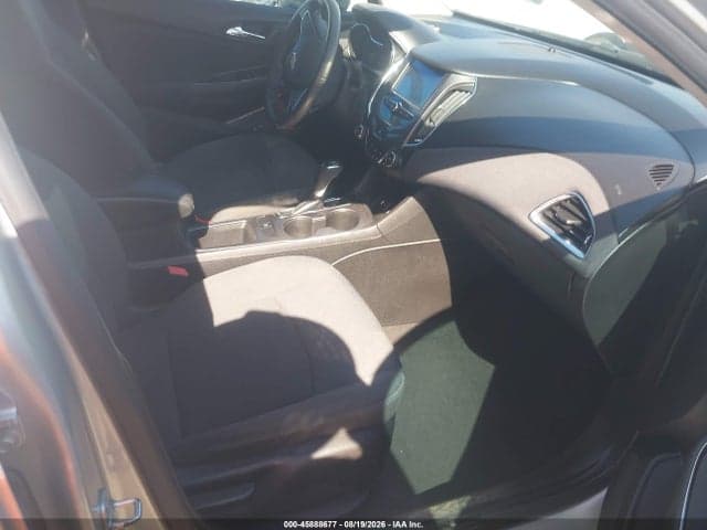 2017 CHEVROLET CRUZE LT AUTO 5