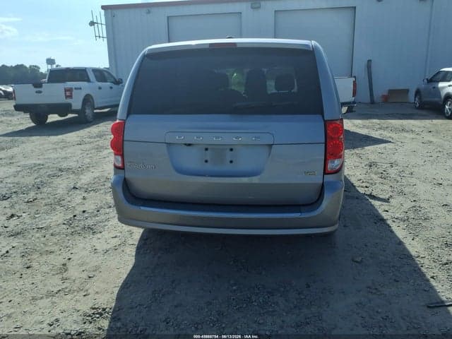 2018 DODGE GRAND CARAVAN SE 16