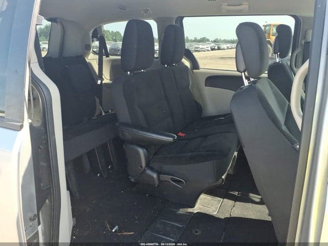 2018 DODGE GRAND CARAVAN SE 8