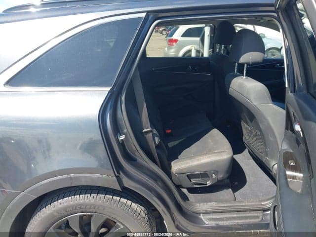 2020 KIA SORENTO 3.3L S 8