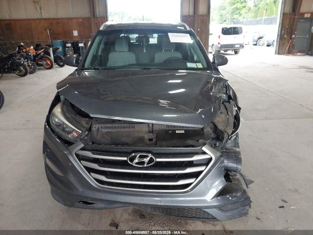 2017 HYUNDAI TUCSON SE 12