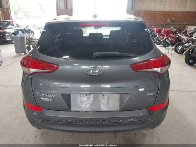 2017 HYUNDAI TUCSON SE 16