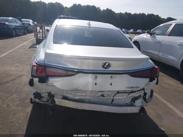 2019 LEXUS ES 300H 6