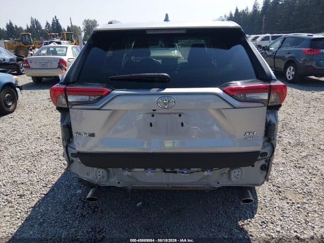 2022 TOYOTA RAV4 XLE 6