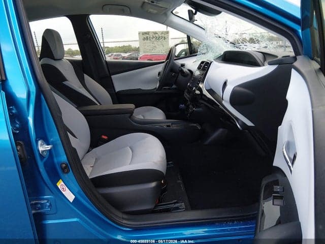 2022 TOYOTA PRIUS LE 5