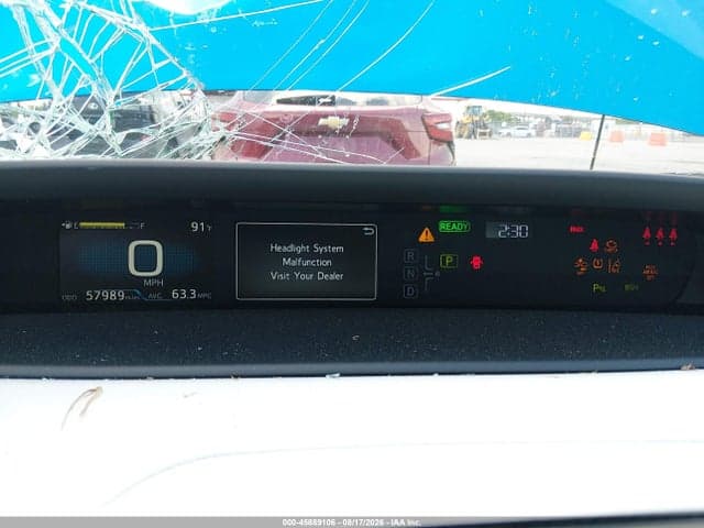 2022 TOYOTA PRIUS LE 7