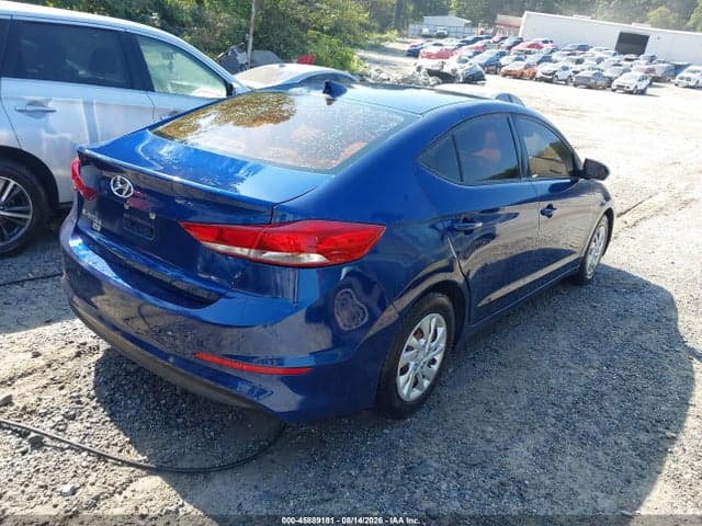2017 HYUNDAI ELANTRA SE 4