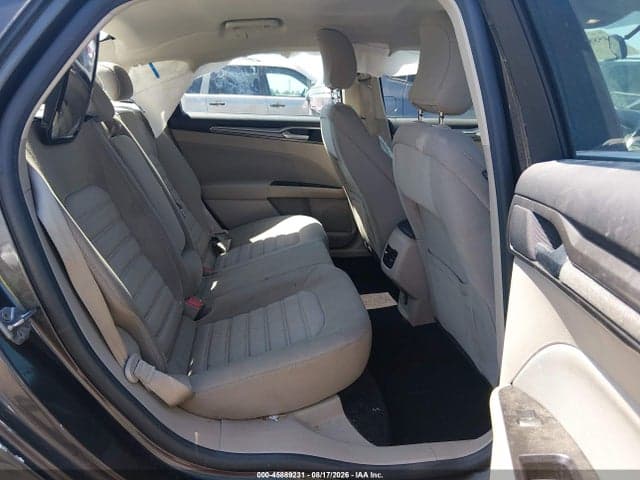 2017 FORD FUSION SE 8