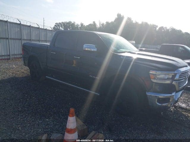 2019 RAM 1500 LARAMIE 1