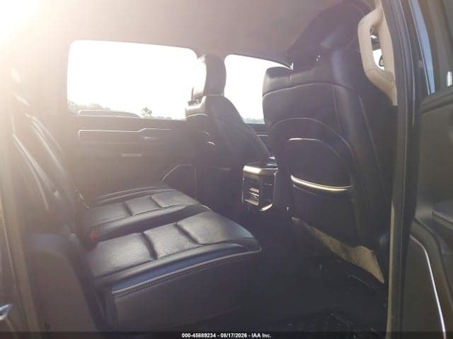 2019 RAM 1500 LARAMIE 8