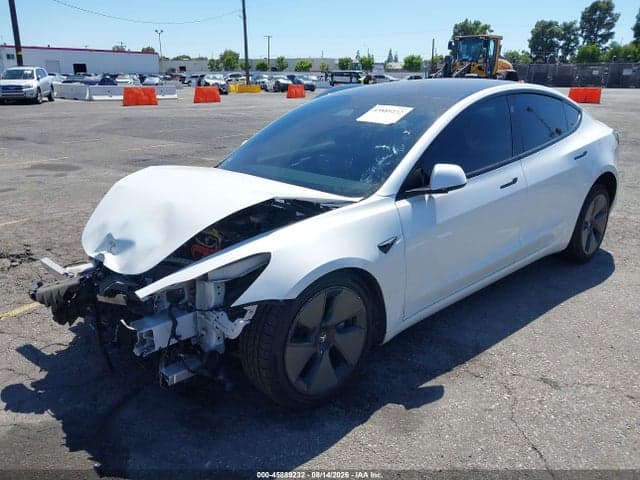2021 TESLA MODEL 3 STANDARD RANGE PLUS REAR-WHEEL DRIVE 2