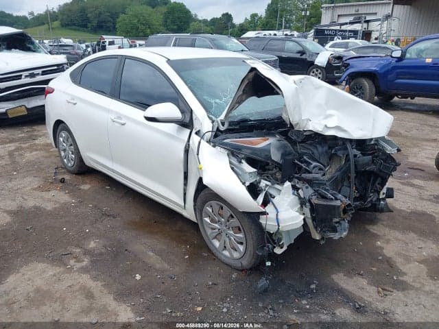 2018 HYUNDAI ACCENT SE 1