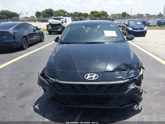 2025 HYUNDAI ELANTRA SEL SPORT 12