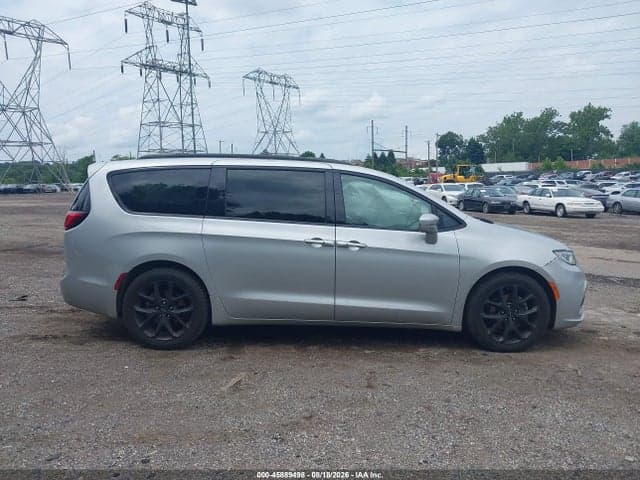 2022 CHRYSLER PACIFICA LIMITED 13
