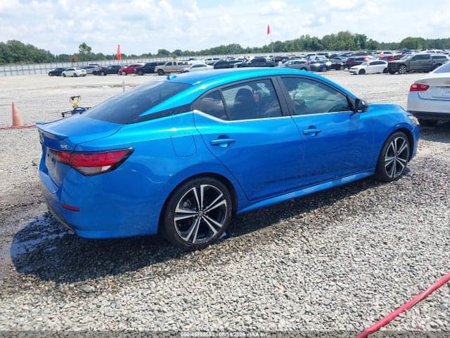 2022 NISSAN SENTRA SR XTRONIC CVT 4