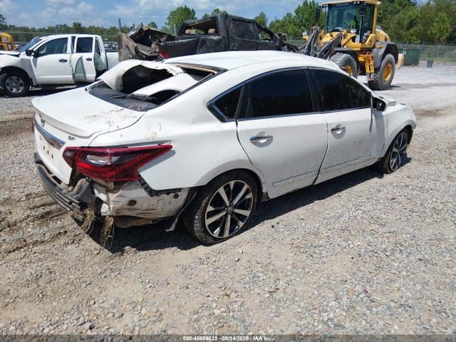 2017 NISSAN ALTIMA 2.5 SR 4