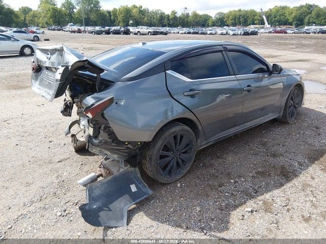 2019 NISSAN ALTIMA 2.5 SR 4