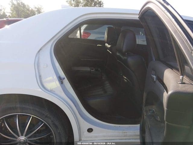 2018 CHRYSLER 300 300S AWD 8