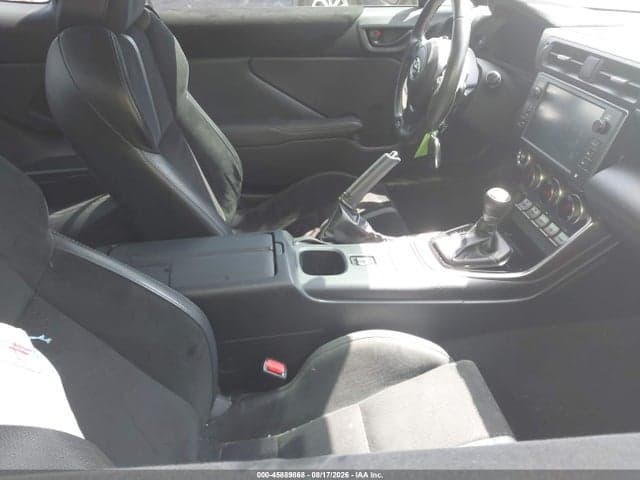 2023 TOYOTA GR86 PREMIUM 5