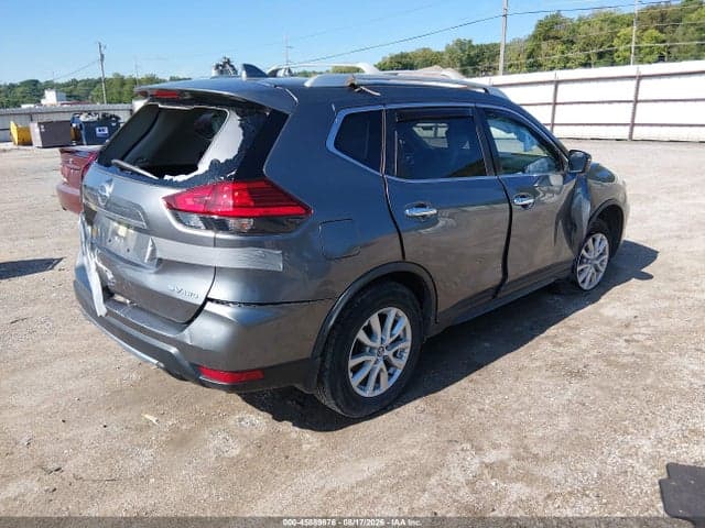 2017 NISSAN ROGUE SV 4