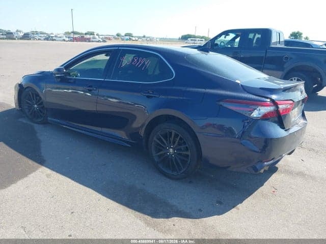 2021 TOYOTA CAMRY XSE AWD 3