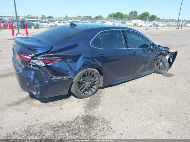 2021 TOYOTA CAMRY XSE AWD 4