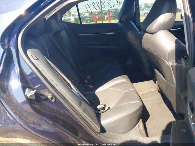 2021 TOYOTA CAMRY XSE AWD 8