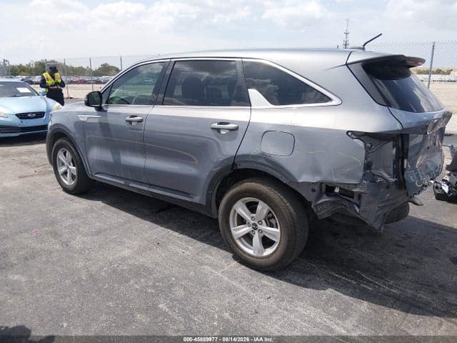2022 KIA SORENTO LX 3