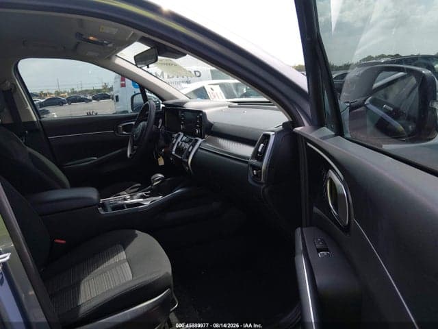 2022 KIA SORENTO LX 5