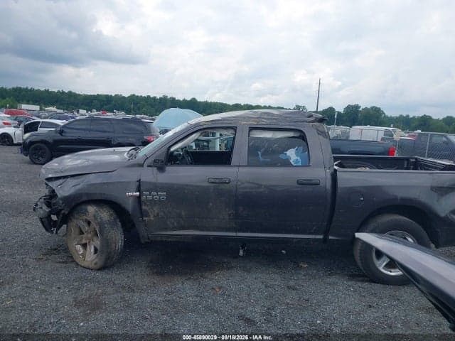 2017 RAM 1500 EXPRESS 4X4 5'7 BOX 13