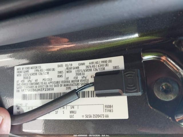 2019 FORD F-250 LARIAT 9