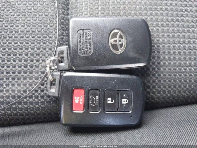 2018 TOYOTA RAV4 HYBRID XLE 11