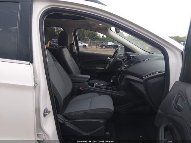 2017 FORD ESCAPE SE 5