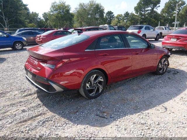 2025 HYUNDAI ELANTRA LIMITED 4