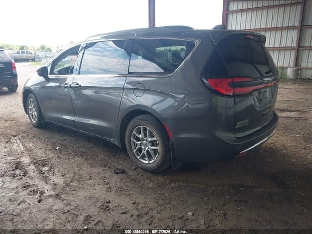 2021 CHRYSLER PACIFICA TOURING 3