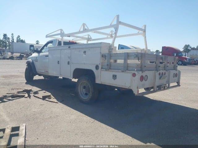 2017 RAM 4500 CHASSIS TRADESMAN/SLT 3