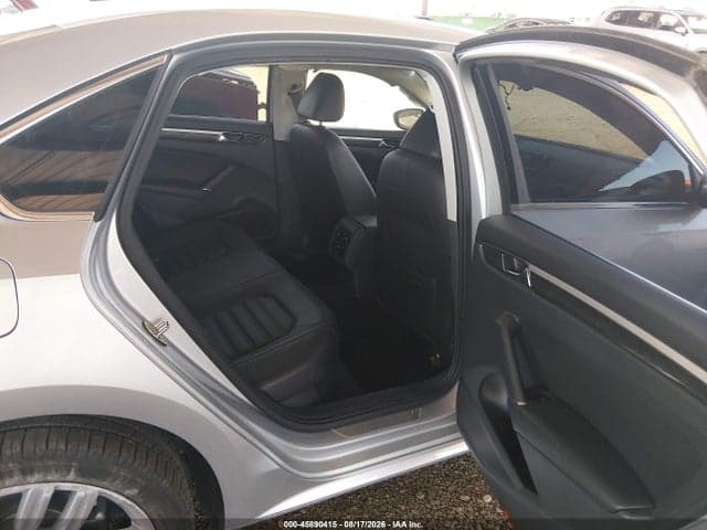 2018 VOLKSWAGEN PASSAT 2.0T SEL PREMIUM 8