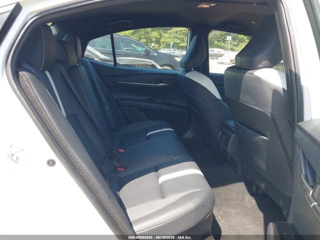 2026 TOYOTA CAMRY SE 8