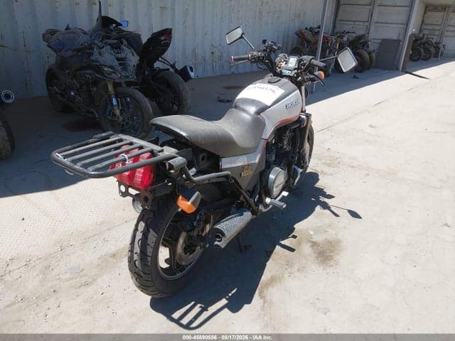 1984 HONDA VF1100 S 4