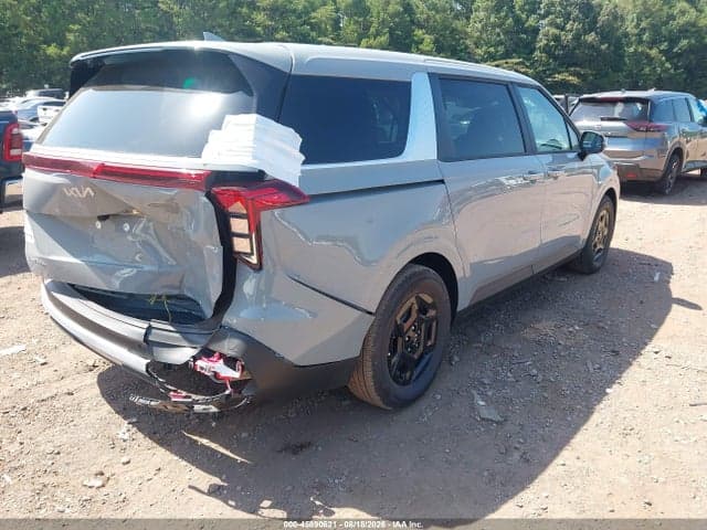 2027 KIA CARNIVAL 4