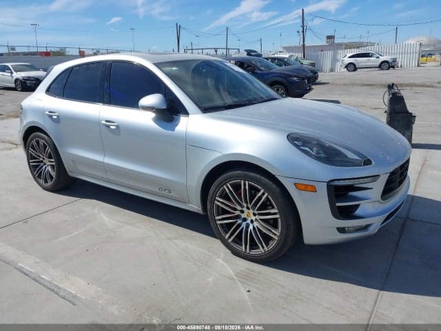 2017 PORSCHE MACAN GTS 1