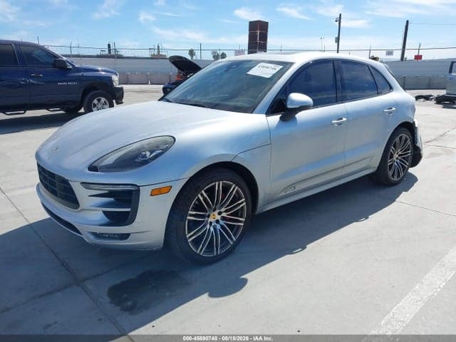 2017 PORSCHE MACAN GTS 2