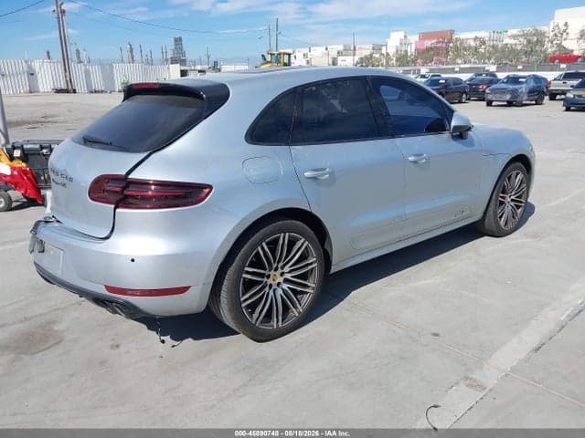 2017 PORSCHE MACAN GTS 4