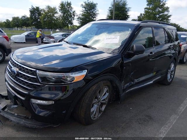 2023 FORD EXPLORER XLT 2