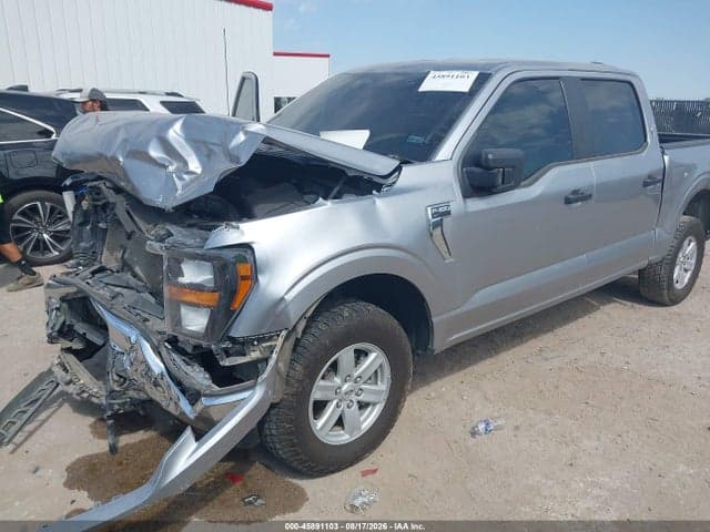 2023 FORD F-150 XLT 2
