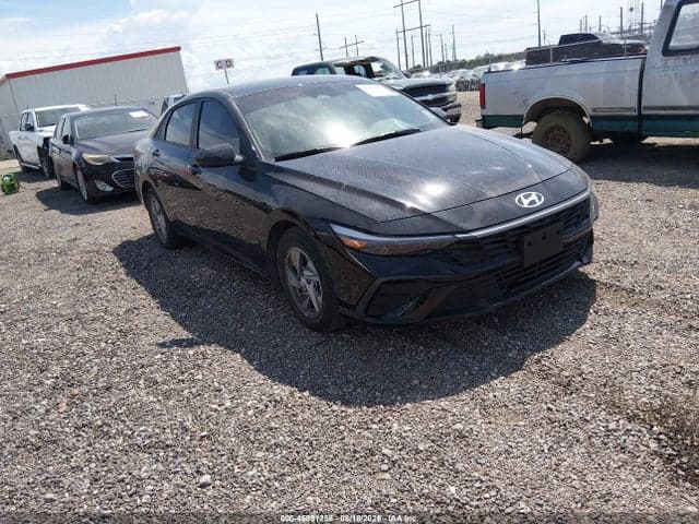 2024 HYUNDAI ELANTRA SE 1