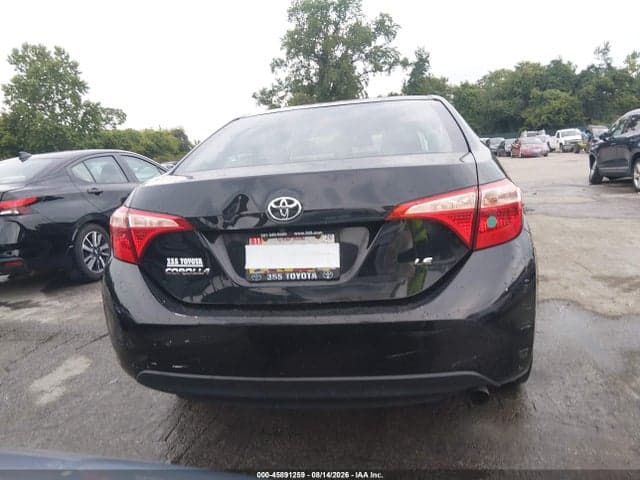 2018 TOYOTA COROLLA LE 17